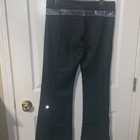 Lululemon pants - Picture 6 of 8